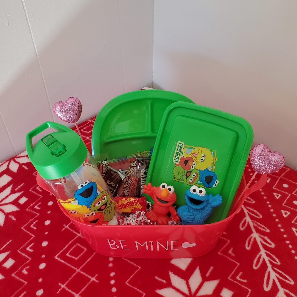 Valentine Day Sesame Street Basket